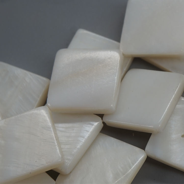 15x15mm天然贝壳正方形对角孔 DIY首饰